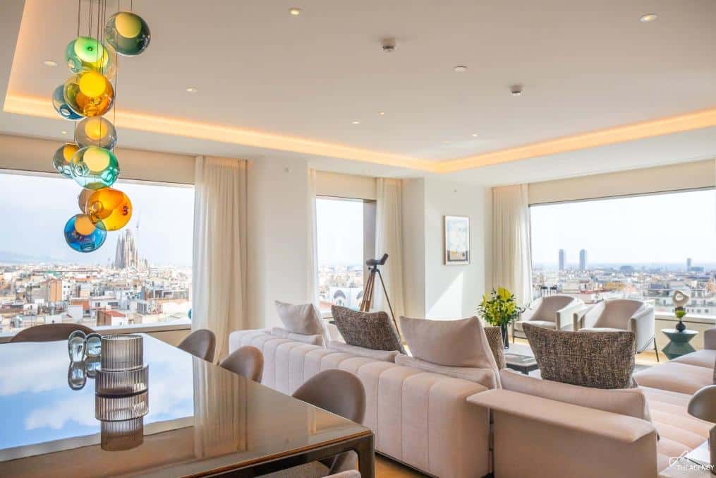 The rise of branded residences in Barcelona: Status, service & ROI 7