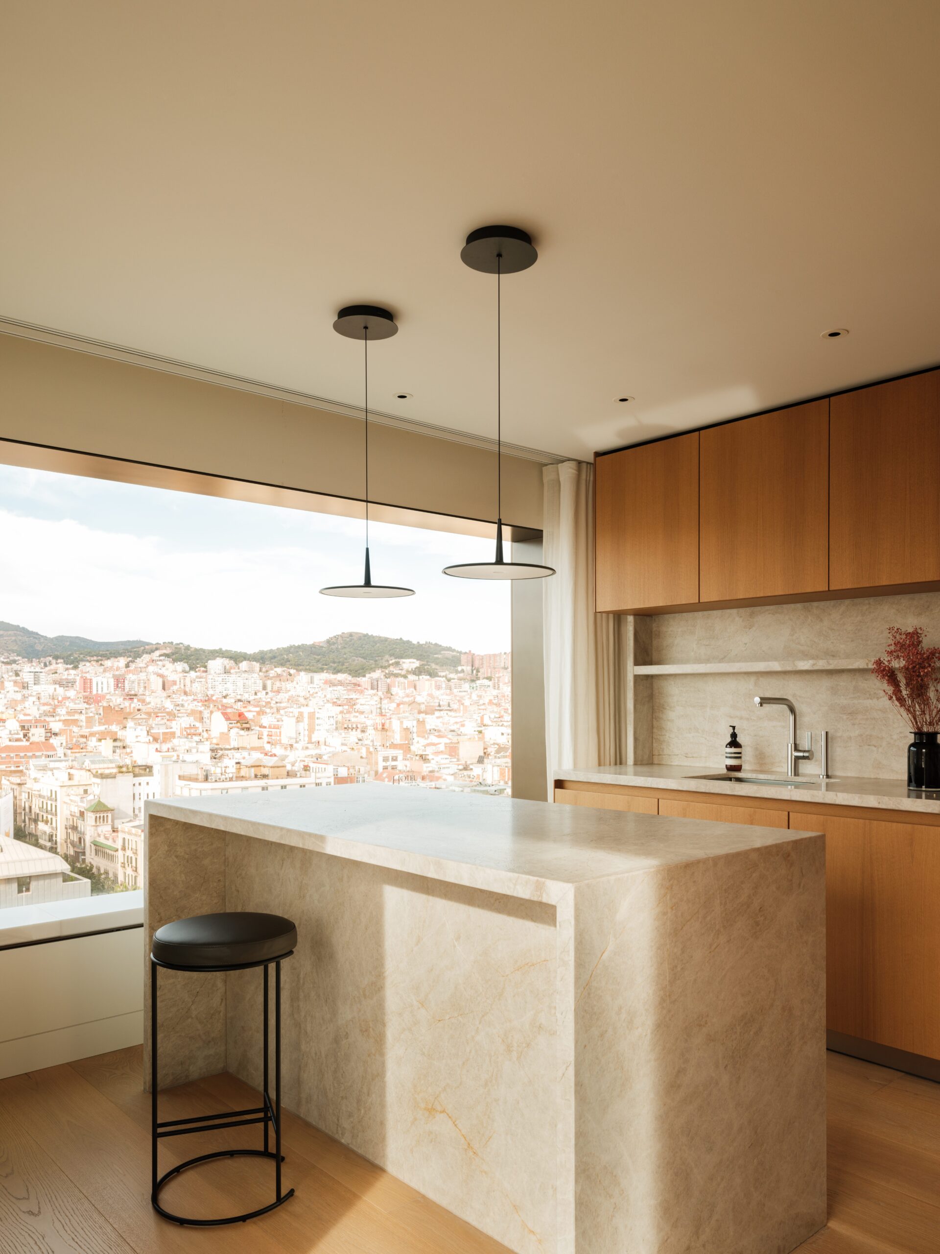 5_KITCHEN